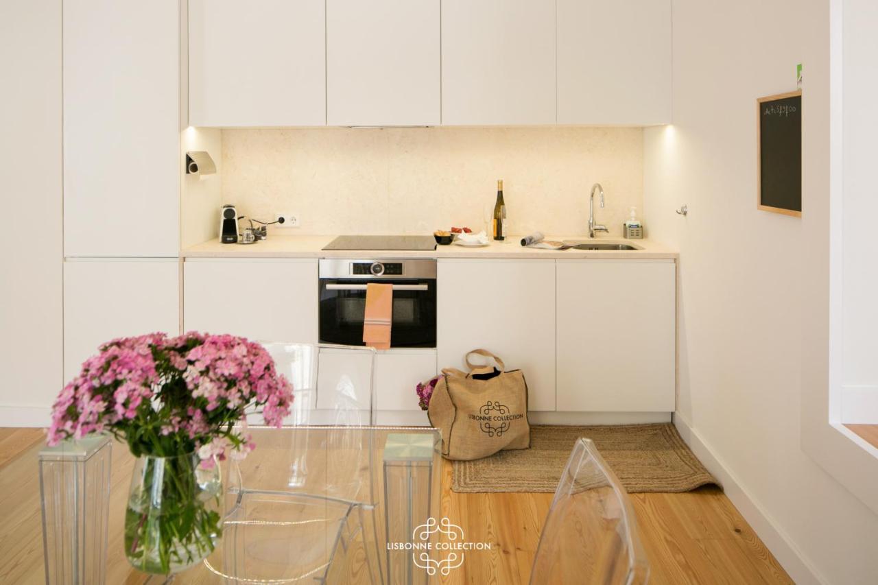 Designer Apartment With Pool By Lovelystay Lisbon Bagian luar foto